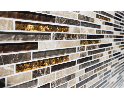 Perete de faianță mozaic cu plăci dreptunghiulare în diferite nuanțe