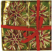 Pachet cu patru stele din paie și fundă roșie