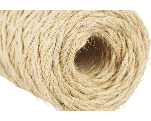 Prim-plan cu o rolă de sfoară de iută.
