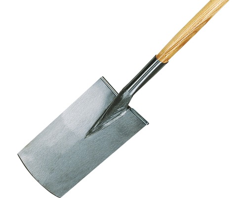 Cazma cu mâner de lemn