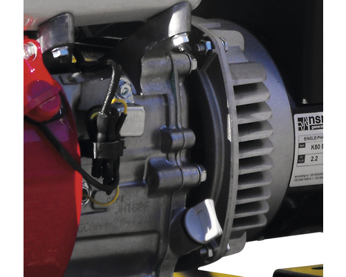 Prim-plan cu un generator