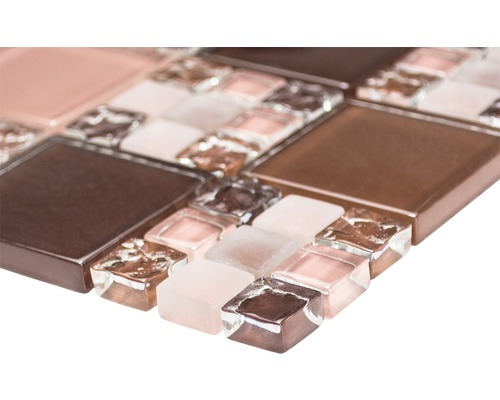 Mozaic din sticlă și piatră naturală