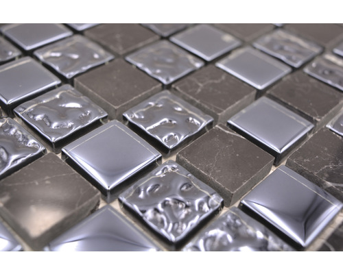 Plăci de mozaic pătrate din piatră și metal