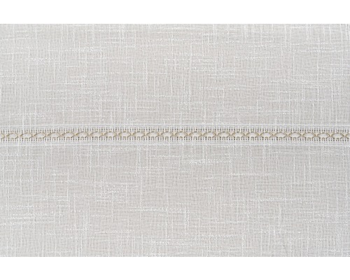 Prim-plan cu material textil deschis la culoare cu cusătură decorativă