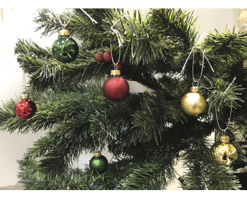 Brad cu globuri de Crăciun