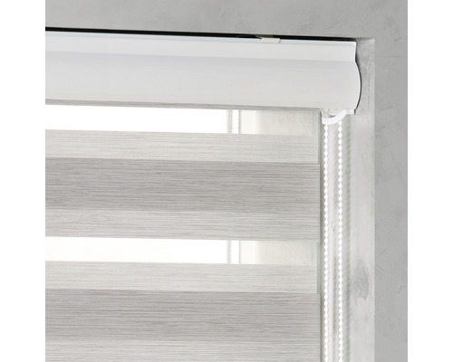 Rulou de fereastră cu dungi orizontale