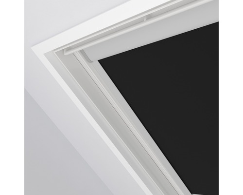 Fereastră de mansardă cu rulou opacizant