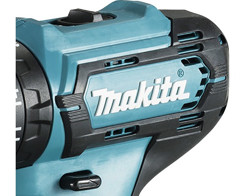 Logo Makita pe o șurubelniță cu acumulator