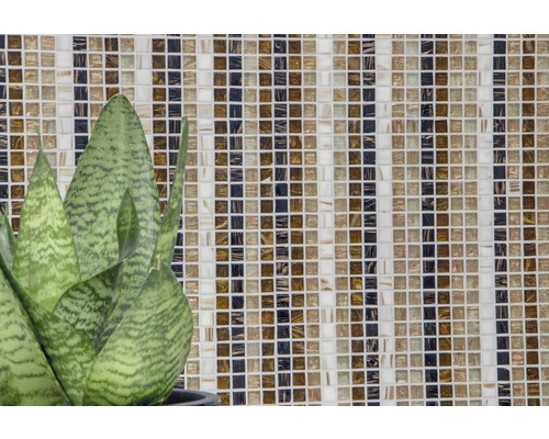 Perete de gresie mozaic cu accent de plante