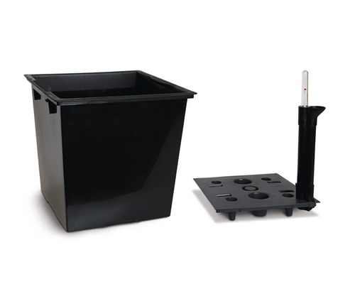 Jardinieră neagră cu sistem de irigare