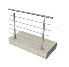 Balustradă din oțel inoxidabil pe bază de beton