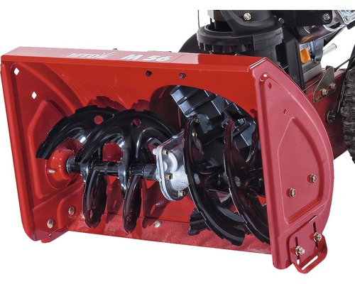 Prim-plan cu freza de zăpadă cu tambur de frezare