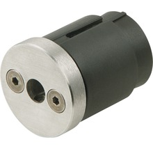 Adaptor cu orificii