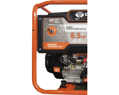 Detaliu al unui generator electric cu o putere maximă de 6,5 kilowați