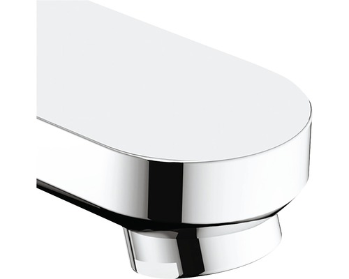 Prim-plan cu baterie cromată