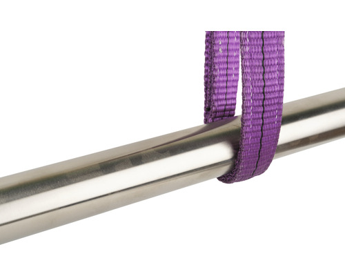 Chingă de ridicare din material textil în jurul unei bare metalice