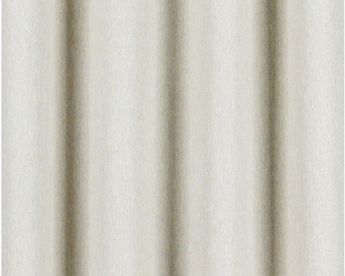 Model de țesătură cu pliuri