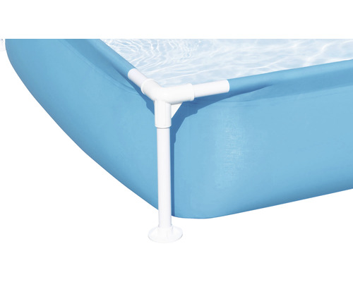 Imagine detaliată a unei piscine supraterane cu cadru din oțel