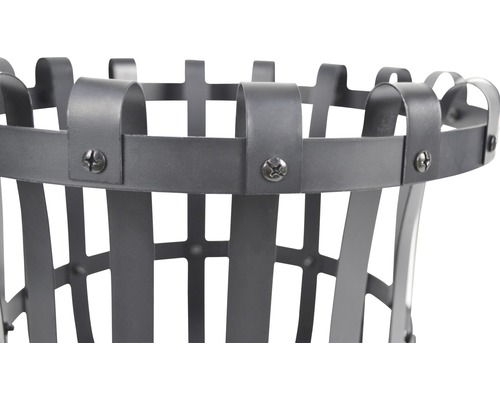 Vizualizare detaliată a unui coș de gunoi metalic