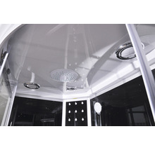 Vedere interioară a unei cabine de duș cu duș de tavan și iluminare