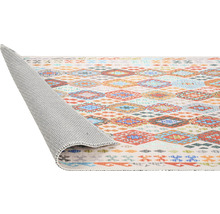 Covor cu model cu forme geometrice