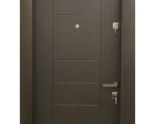 Ușă de intrare închisă cu vizor, mâner și chei