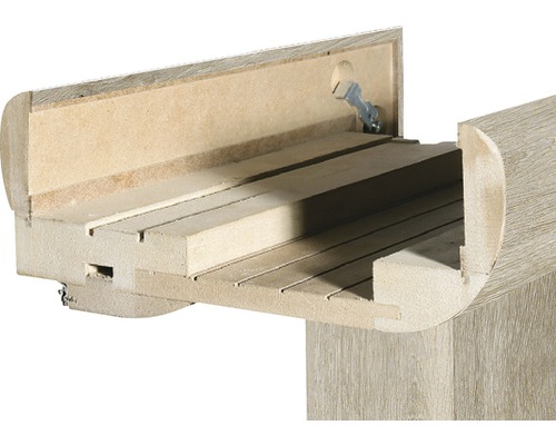 Secțiune transversală a tocului de ușă cu structură din lemn