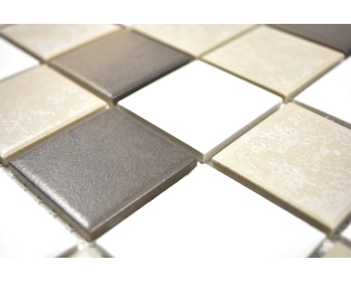 Plăci de mozaic cu pietre pătrate