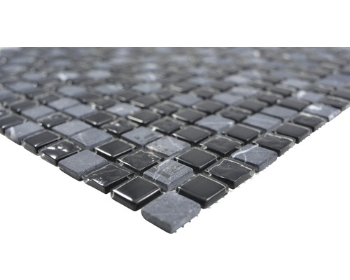 Mozaic din piatră naturală și sticlă