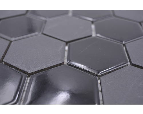 Prim-plan cu plăci de mozaic hexagonale pentru pereți și podele