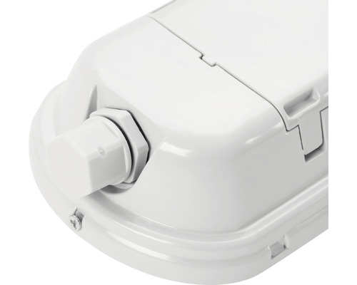 Prim-plan cu o lampă albă rezistentă la umiditate cu presetupe pentru cabluri