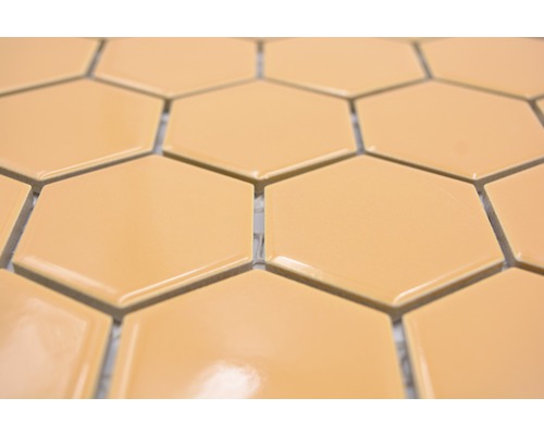 Prim-plan cu plăci mozaic hexagonale