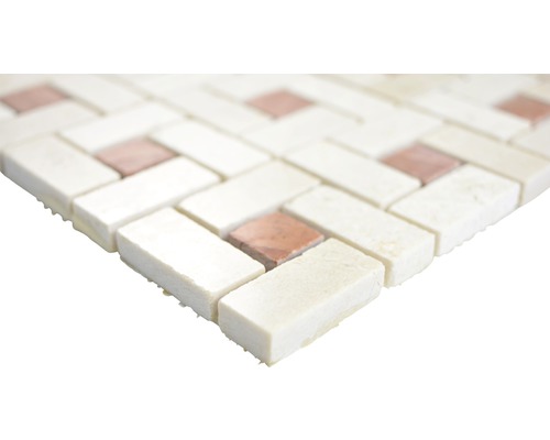 Plăci de mozaic cu pietre dreptunghiulare și pătrate în model herringbone