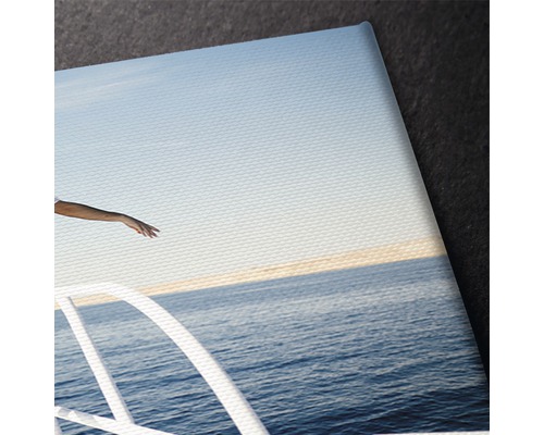 Tablou pe pânză cu o femeie pe o barcă pe mare