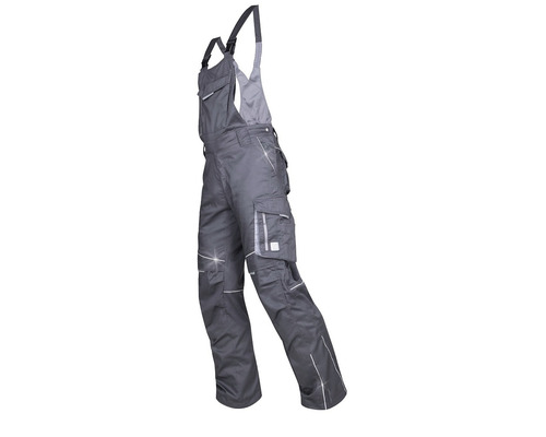 Pantaloni de lucru gri cu bretele și mai multe buzunare.