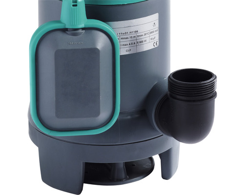 Prim-plan al unei pompe pentru apă murdară cu comutator cu flotor