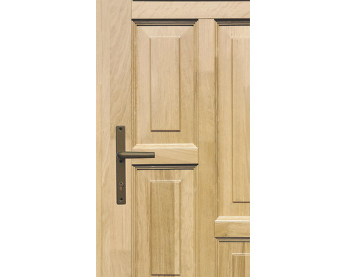 Ușă din lemn cu mâner