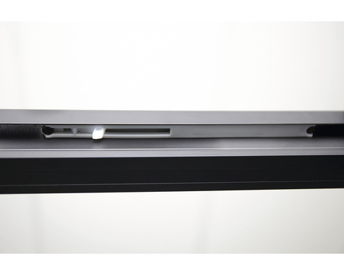 Detalii ale unei role cu șină de ghidare și element de control