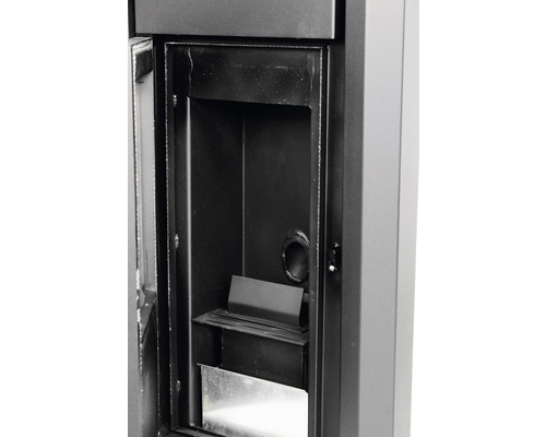 Interiorul unui cuptor pe peleți