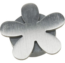 Magnet metalic în formă de floare