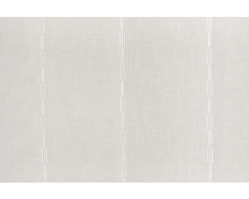 Prim-plan cu o perdea textilă de culoare deschisă, cu model în dungi