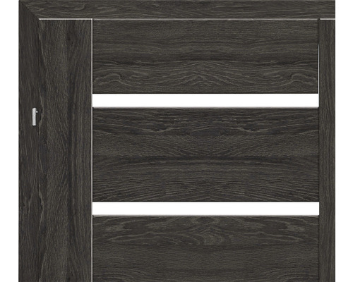 Ușă din lemn cu decupaje orizontale