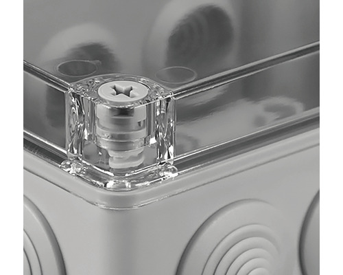 Prim-plan cu o cutie de joncțiune cu șurub