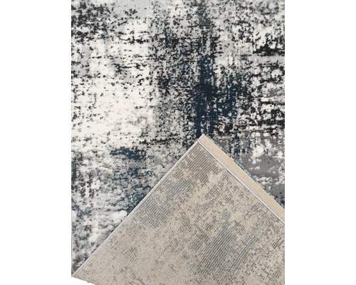 Covor cu model abstract