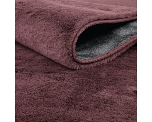 Prim-plan al unui covor cu fibre textile