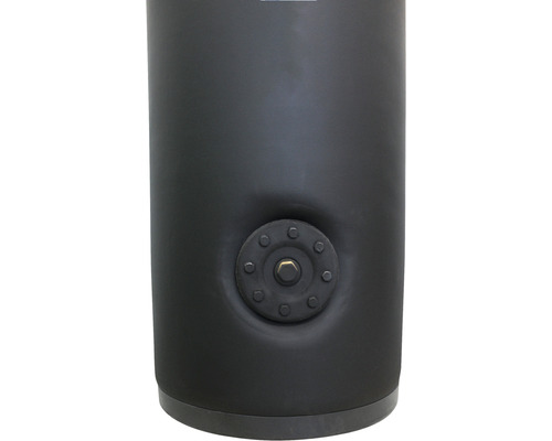 Prim-plan al unui boiler de apă caldă cu flanșă