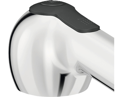 Vizualizare detaliată a țevii de scurgere a bateriei de bucătărie