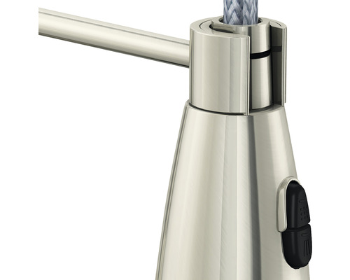 Prim-plan cu lampă de masă metalică cu întrerupător