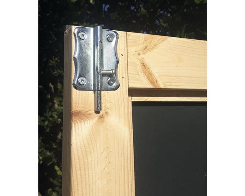 Zăvor metalic pe un cadru din lemn