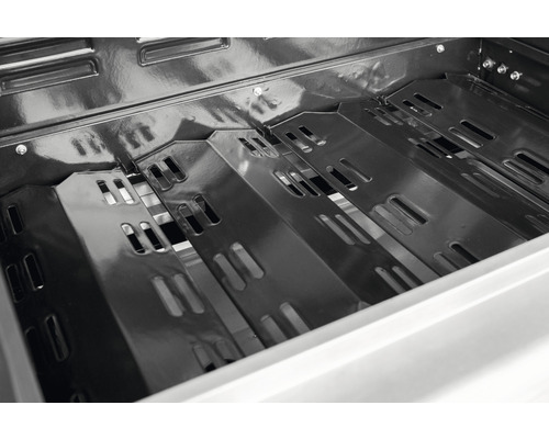 Interiorul unui grătar cu plăci de grătar